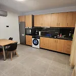 Kastello * Meyísti