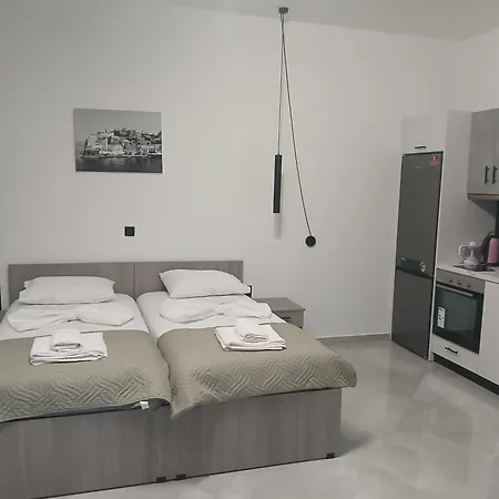Kastello Apartman Mejíszti