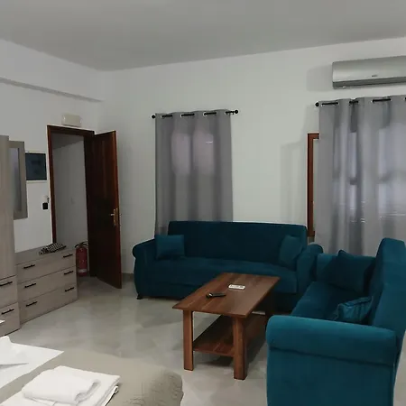 Kastello * Mejíszti